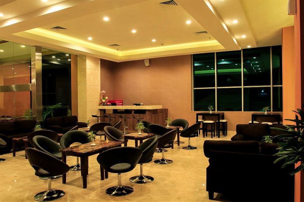 Horison Hotel Pematang Siantar Exterior photo